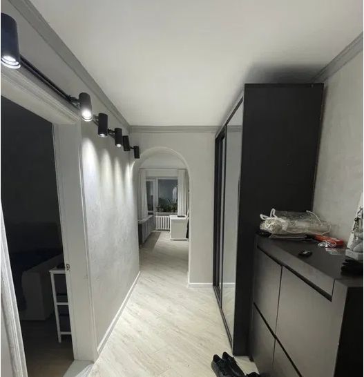 Apartment on Pionerskaya (Akademicheskaya)