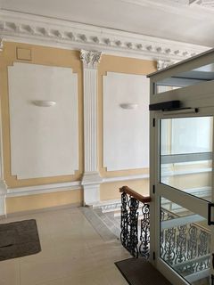 Apartment for sale with a terrace in the city center, with a view of the sea.
