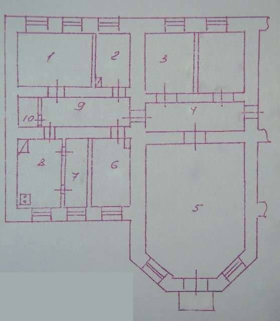 Apartment on Troitska Street