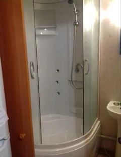 Room for sale on Troitska Street