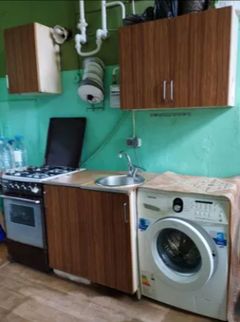 Room for sale on Troitska Street