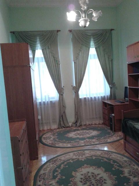 3к. квартира в центре .ул.Дворянская