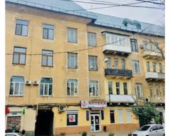Apartment on Pirogovska Street