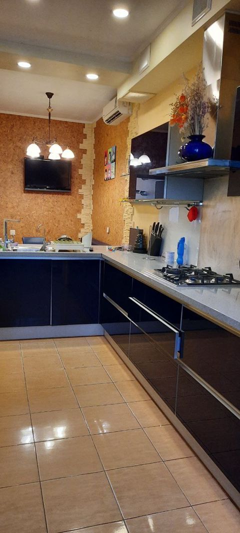 Apartment on Shampanskiy Lane