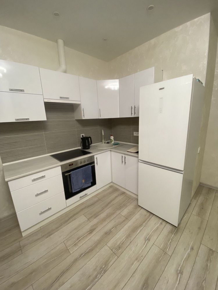 Apartment on Rozkidaylivska Street