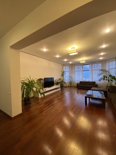 Apartment on Genoese Street
