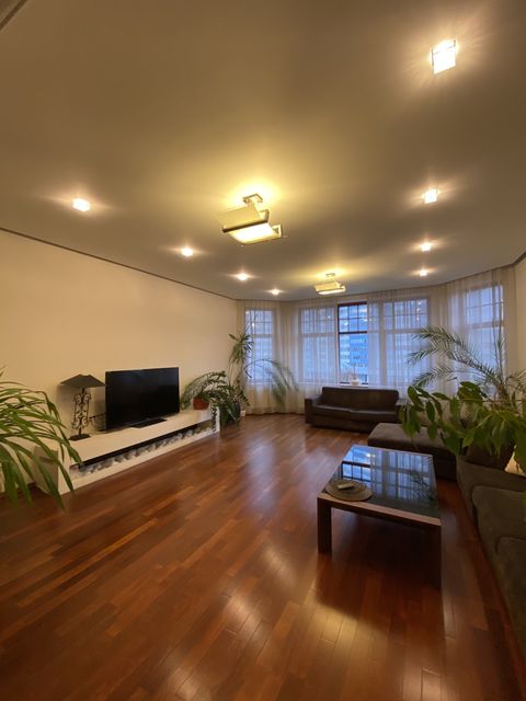 Apartment on Genoese Street