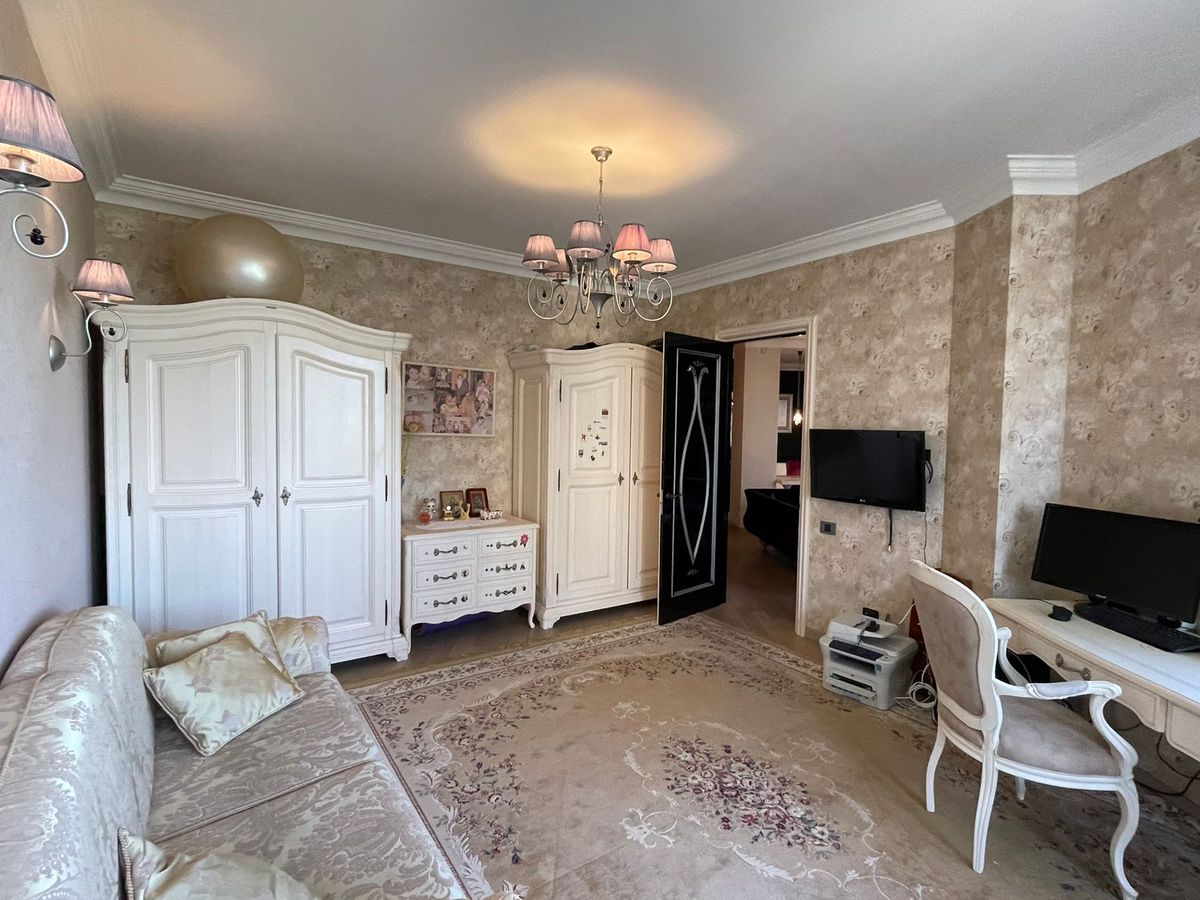 An apartment on Shevchenko Avenue.