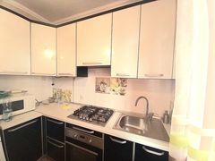 Продам 3-х кімнатну з капремонтом вул.К.Луніна /Адмиральский пр-т