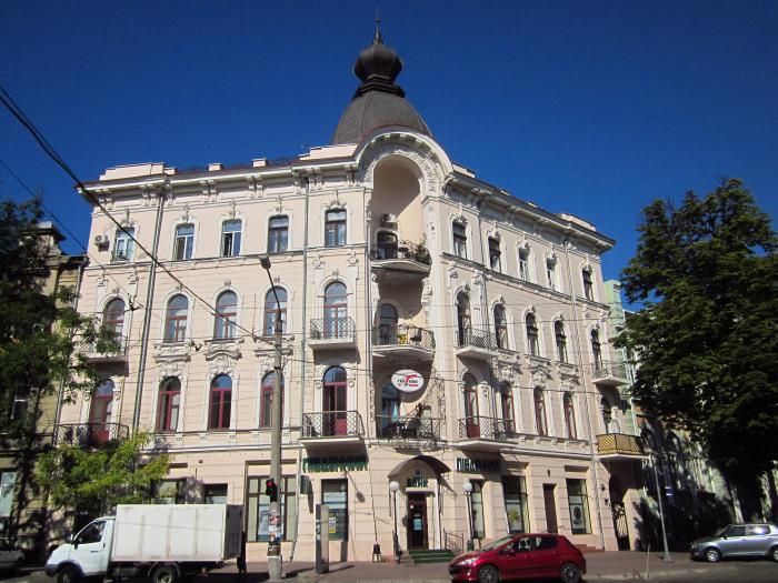 Продам кімнату на Єлисаветинській вул.