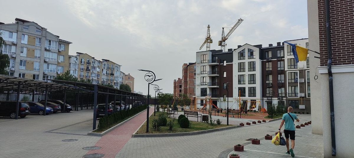 ЕКС! Продам! Терміново! 2-кім. квартира в Сахарова під держ. програми