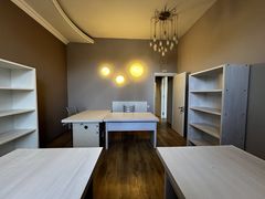 A beautiful two-bedroom apartment on Deribasovskaya Street