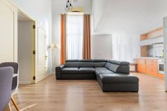 Luxury apartment on Deribasovskaya Street