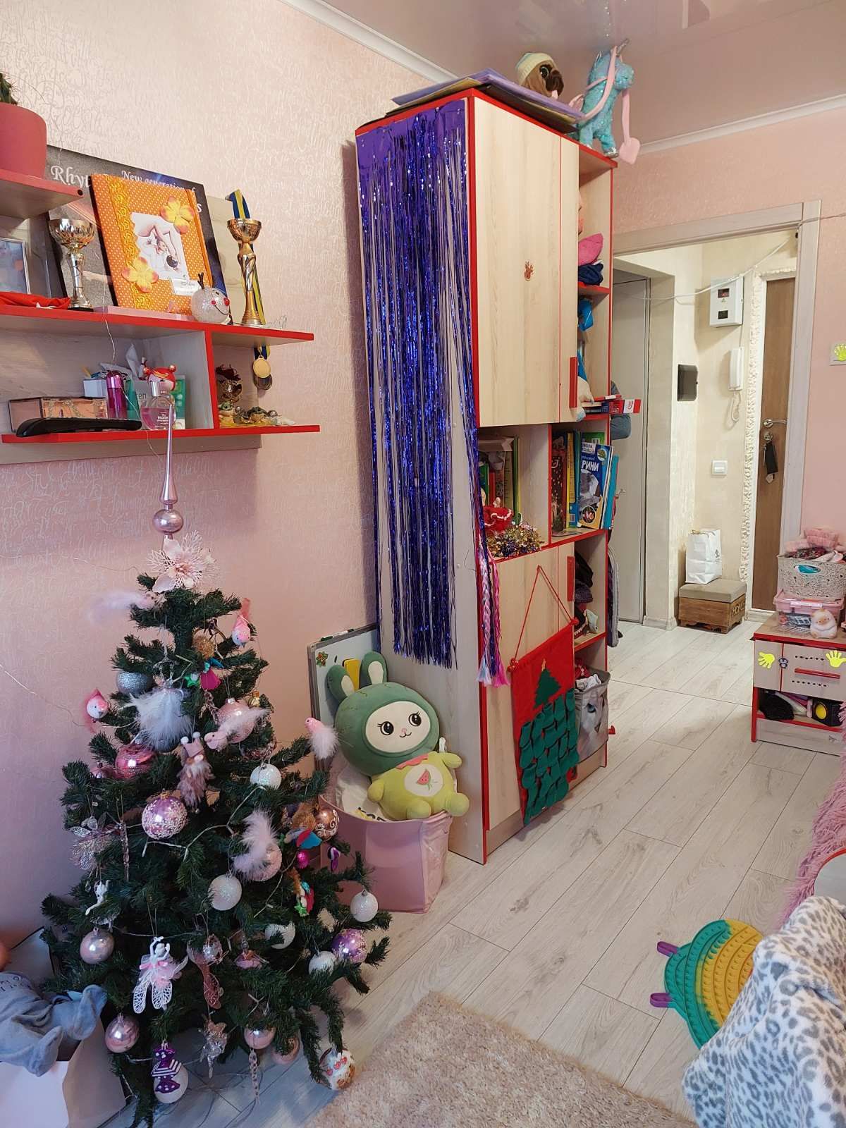 Apartment on Dobrovolsky Avenue