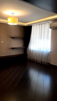 Apartment on Zabolotny Street