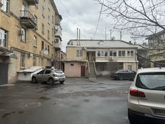 Apartment on Degtyarna Street