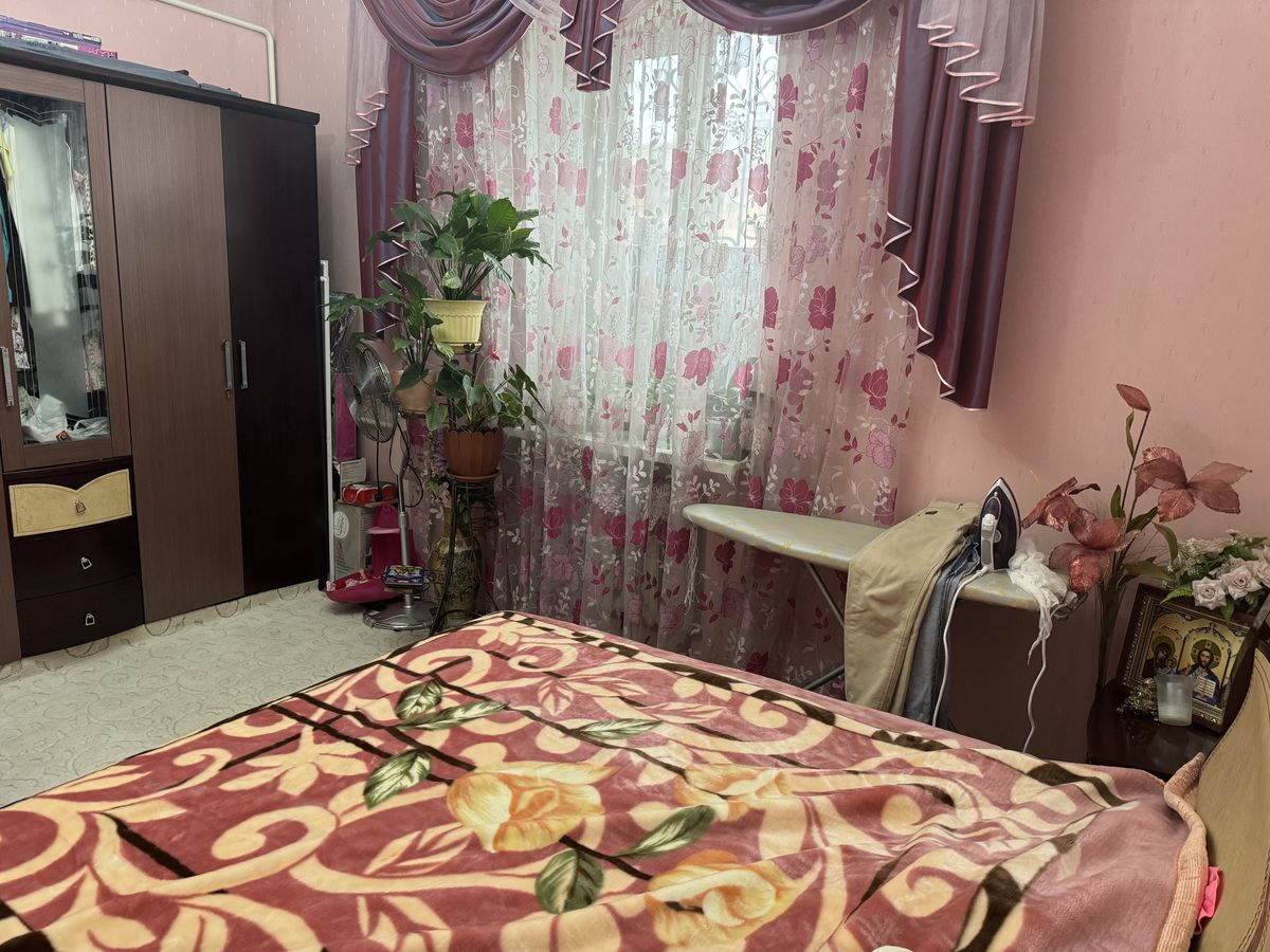 Apartment on Degtyarna Street
