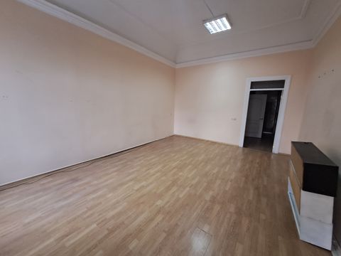 Apartment on Uspenska Street