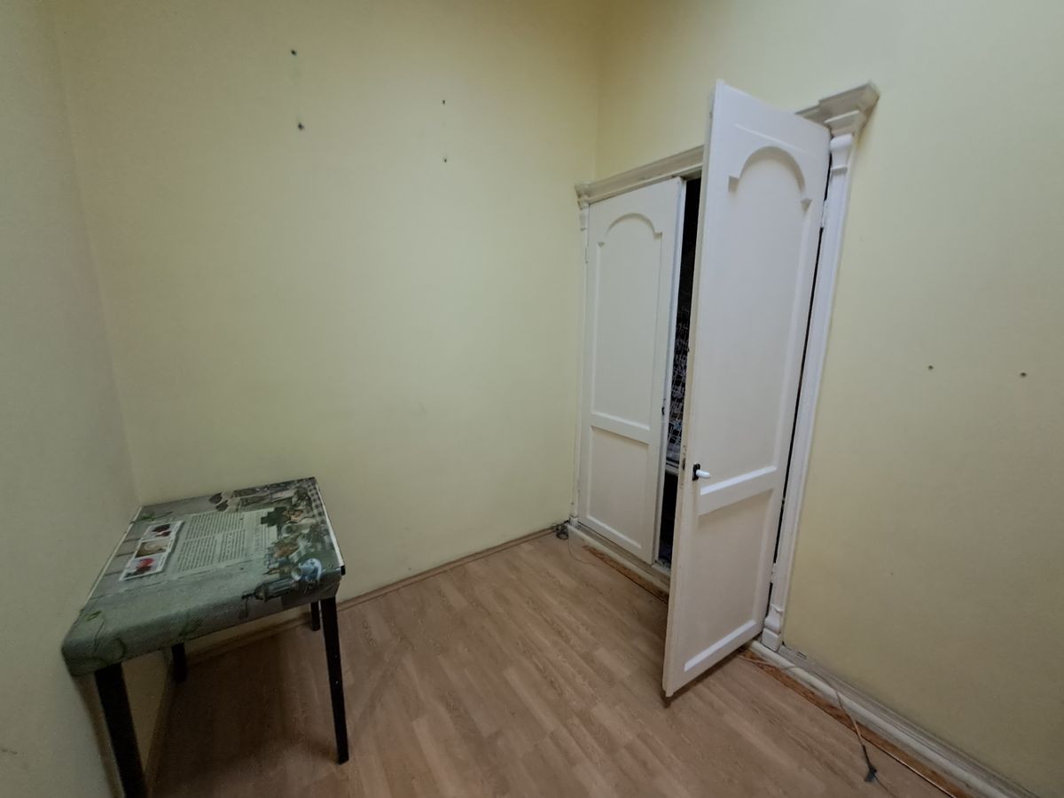 Apartment on Uspenska Street