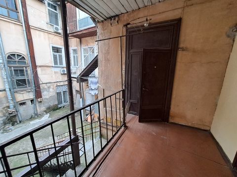 Apartment on Uspenska Street
