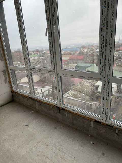 Apartment on Slobidska Street