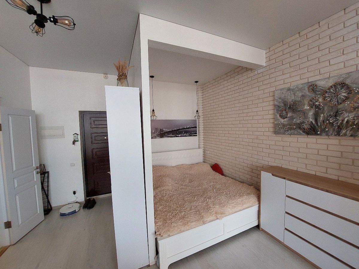 Apartment on Perlynna Street