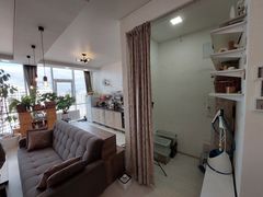 Apartment on Perlynna Street
