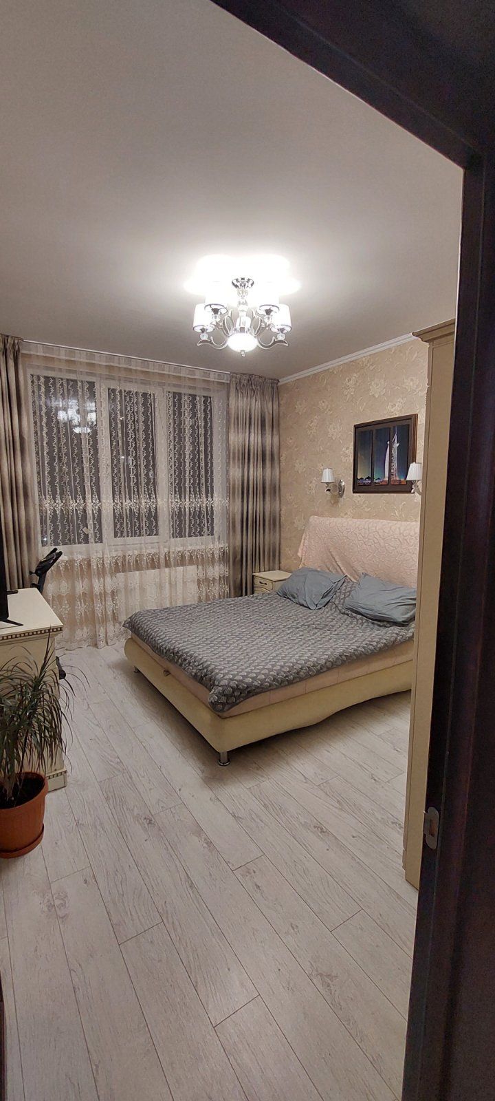 Apartment on Lyustdorfskaya Street