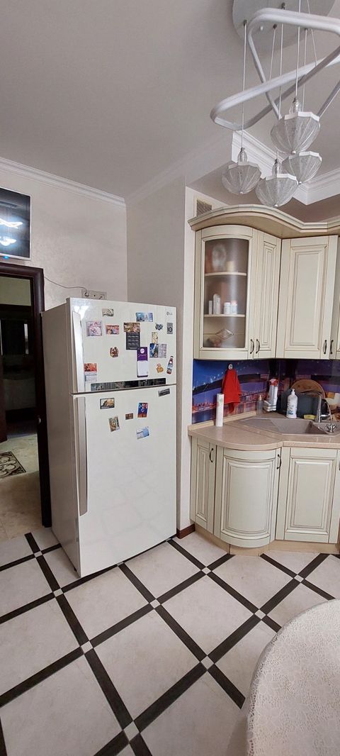 Apartment on Lyustdorfskaya Street