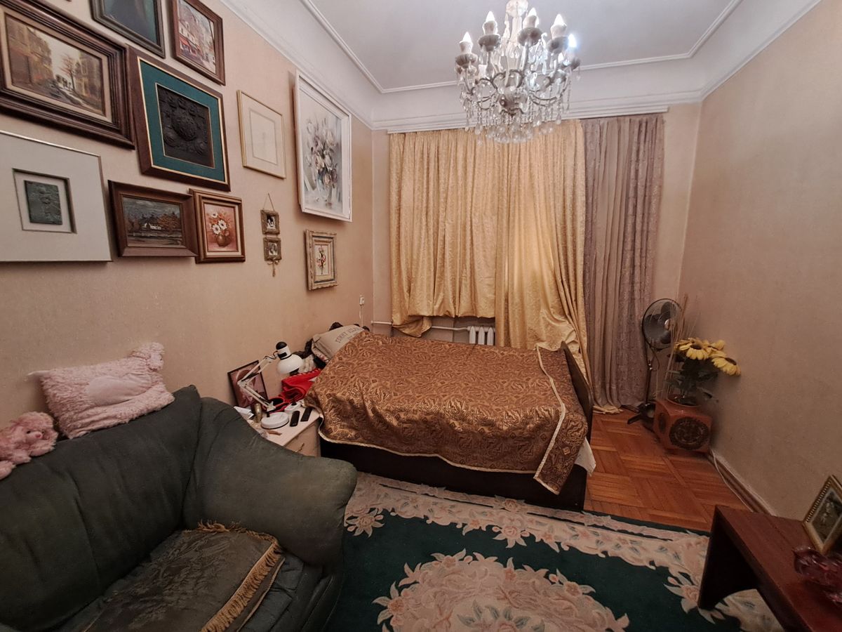 Apartment on Gretska Street