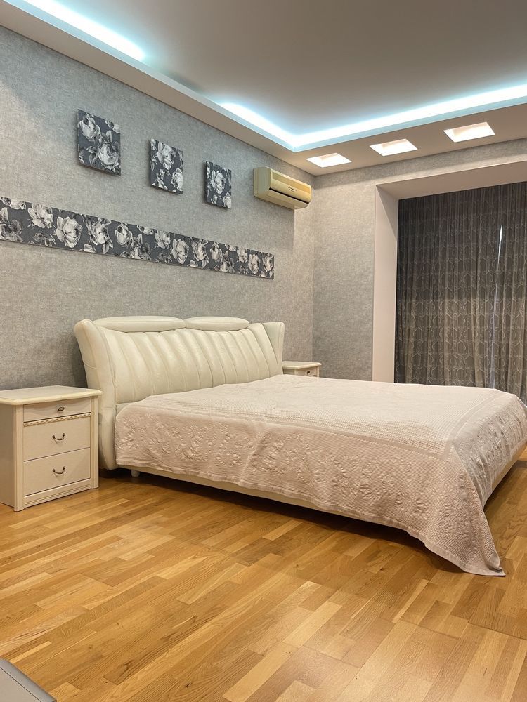 Apartment on Sahaidachny (Lidersovsky) Boulevard