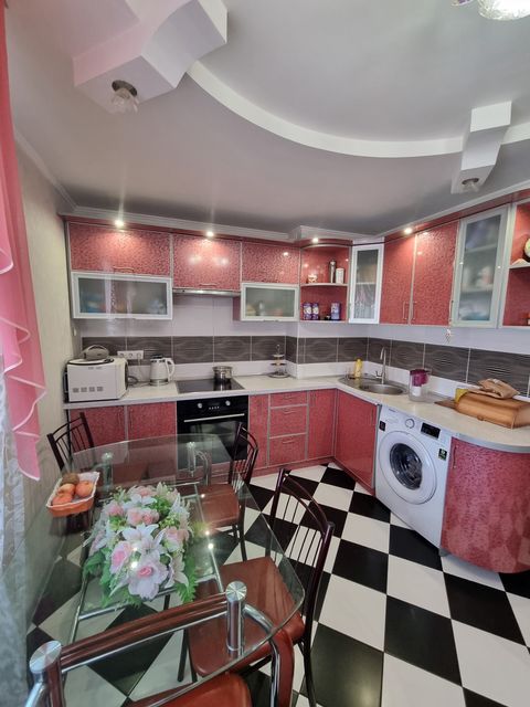Apartment on Zabolotny Street