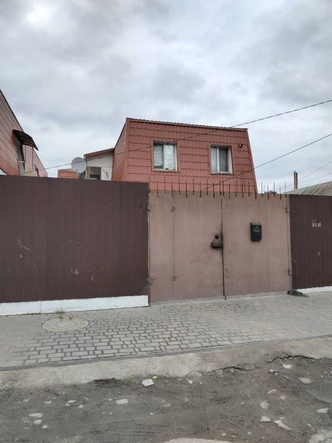 Apartment on Yashi Gordienko Street