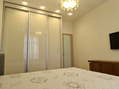 Квартира на Французький бульвар