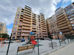 Квартира на Зоопаіркова вул.