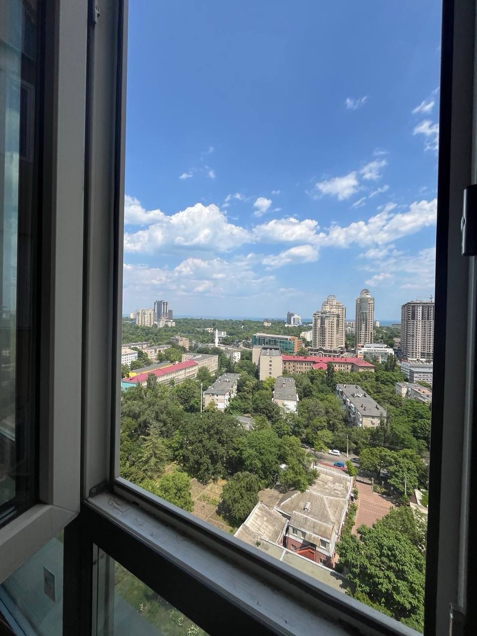 Квартира на Сонячній вул.
