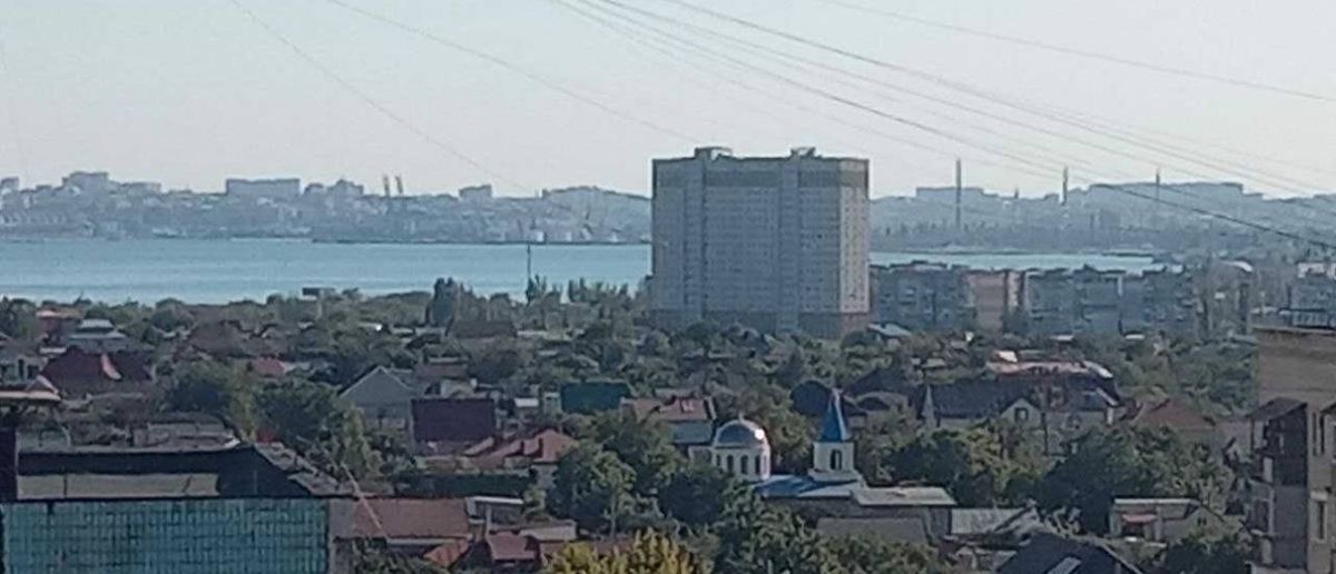 Квартира на Добровольського проспекті