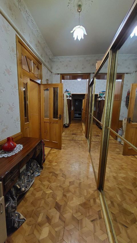Квартира на Кутузакія вул.
