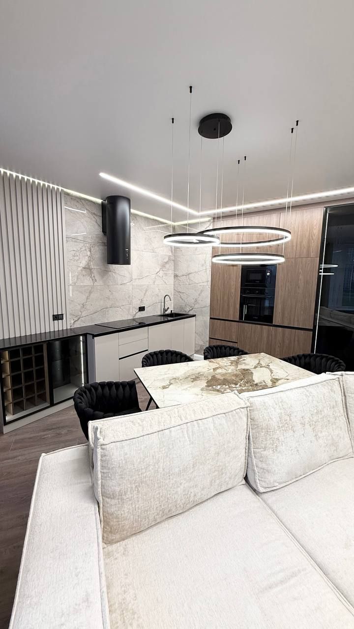 Apartment on Krasnova Street, 60 Zhemchuzhina Residential Complex