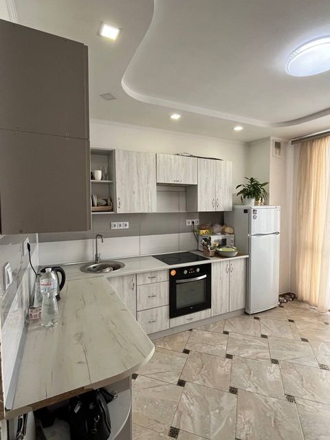 Apartment on Marselskaya Street