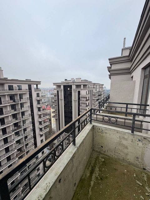 Apartment on Fontanska Road