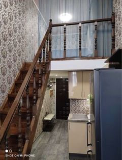 Apartment on 10 Kvitnya Street