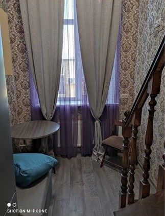 Apartment on 10 Kvitnya Street