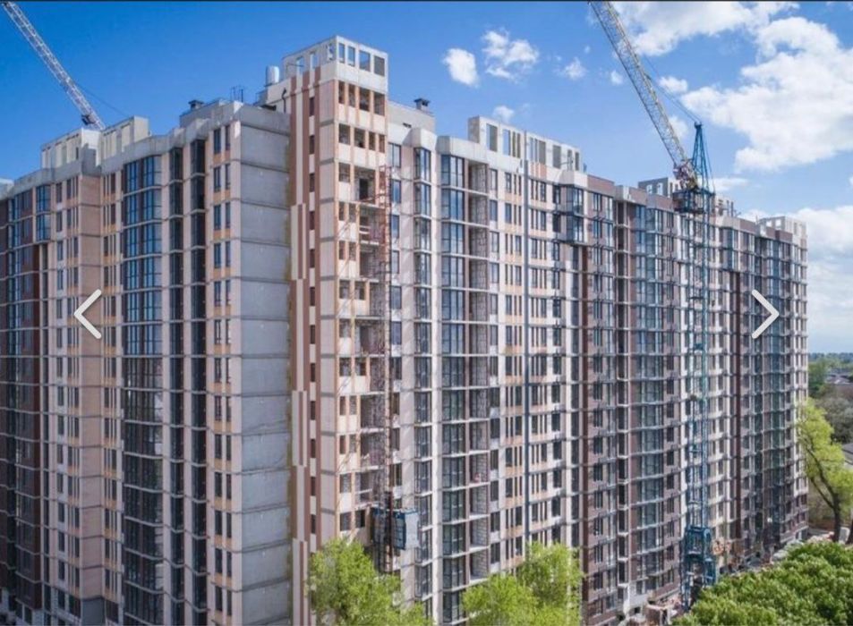 Apartment on Prokhorivska Street