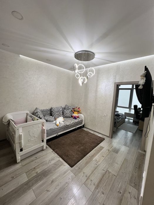Apartment on Serednofontanska Street