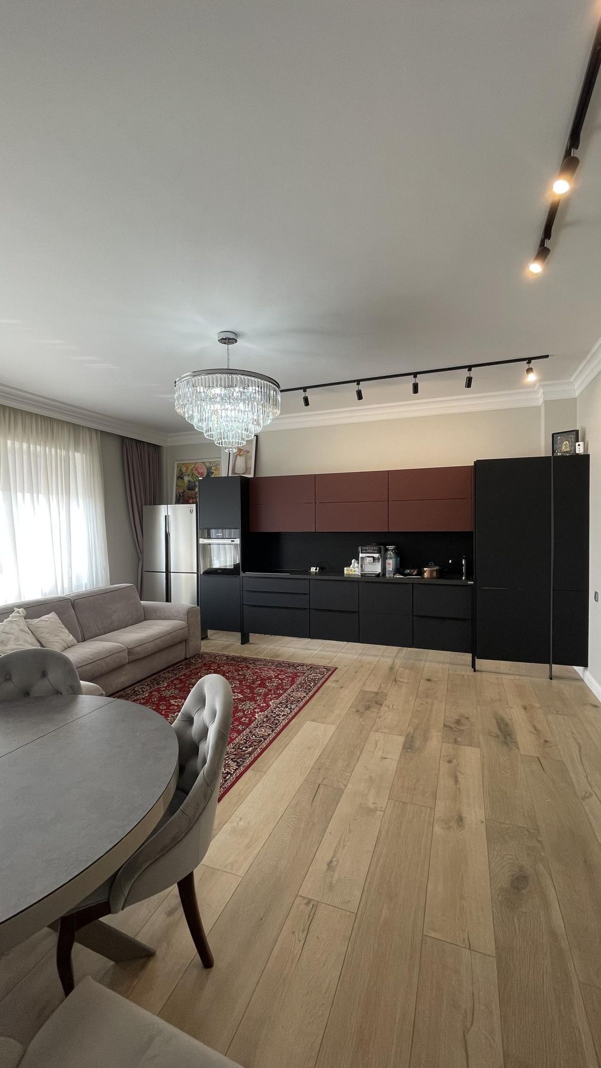 Apartment on Pedagogichna Street