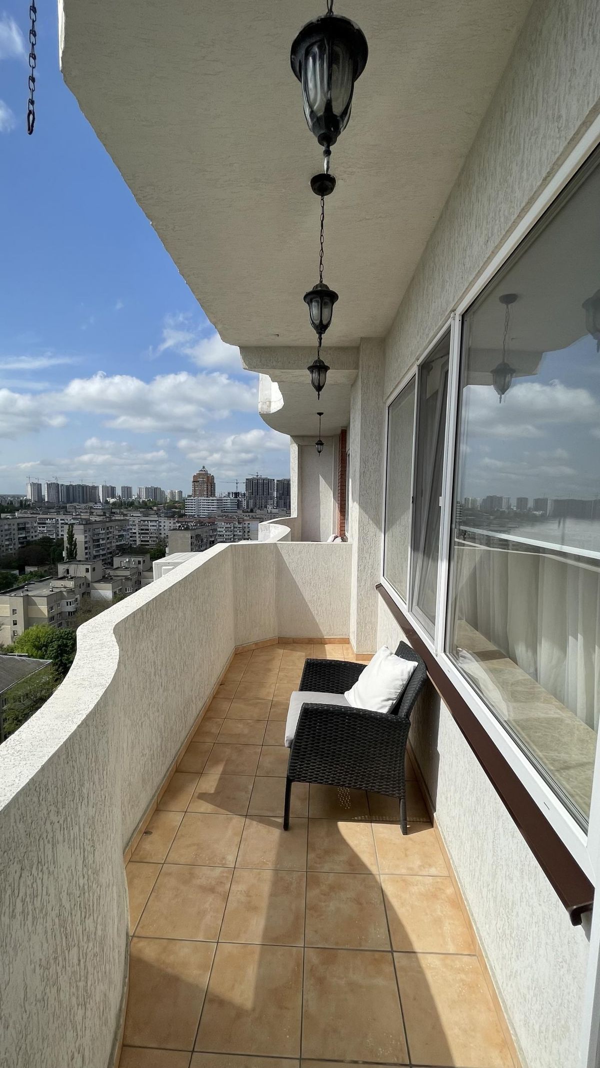 Apartment on Pedagogichna Street