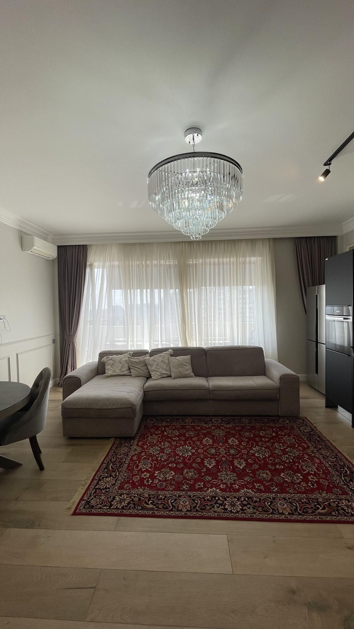 Apartment on Pedagogichna Street