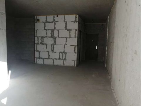 Apartment on Shkilna Street