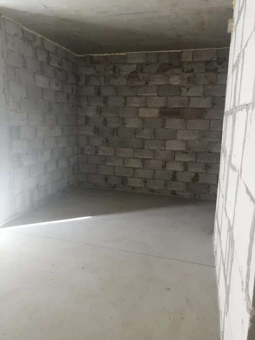Apartment on Shkilna Street